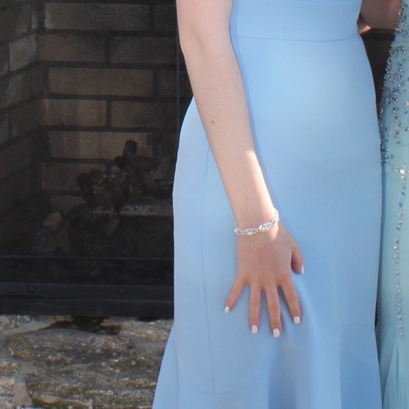 Nicole Miller Mew York Cold Shoulder Mermaid Gown - Picture 4 of 6